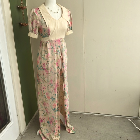Vintage Dresses & Skirts - Vintage 60s 70s Union Made Floral Dress/Cover Up